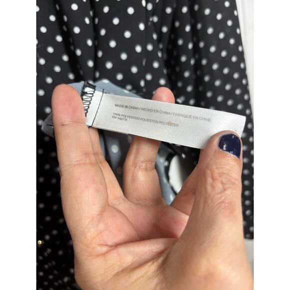 Draper James x Eloquii Women 20 Polka-Dot V-Neck Button Down Professional Top - Picture 4 of 9